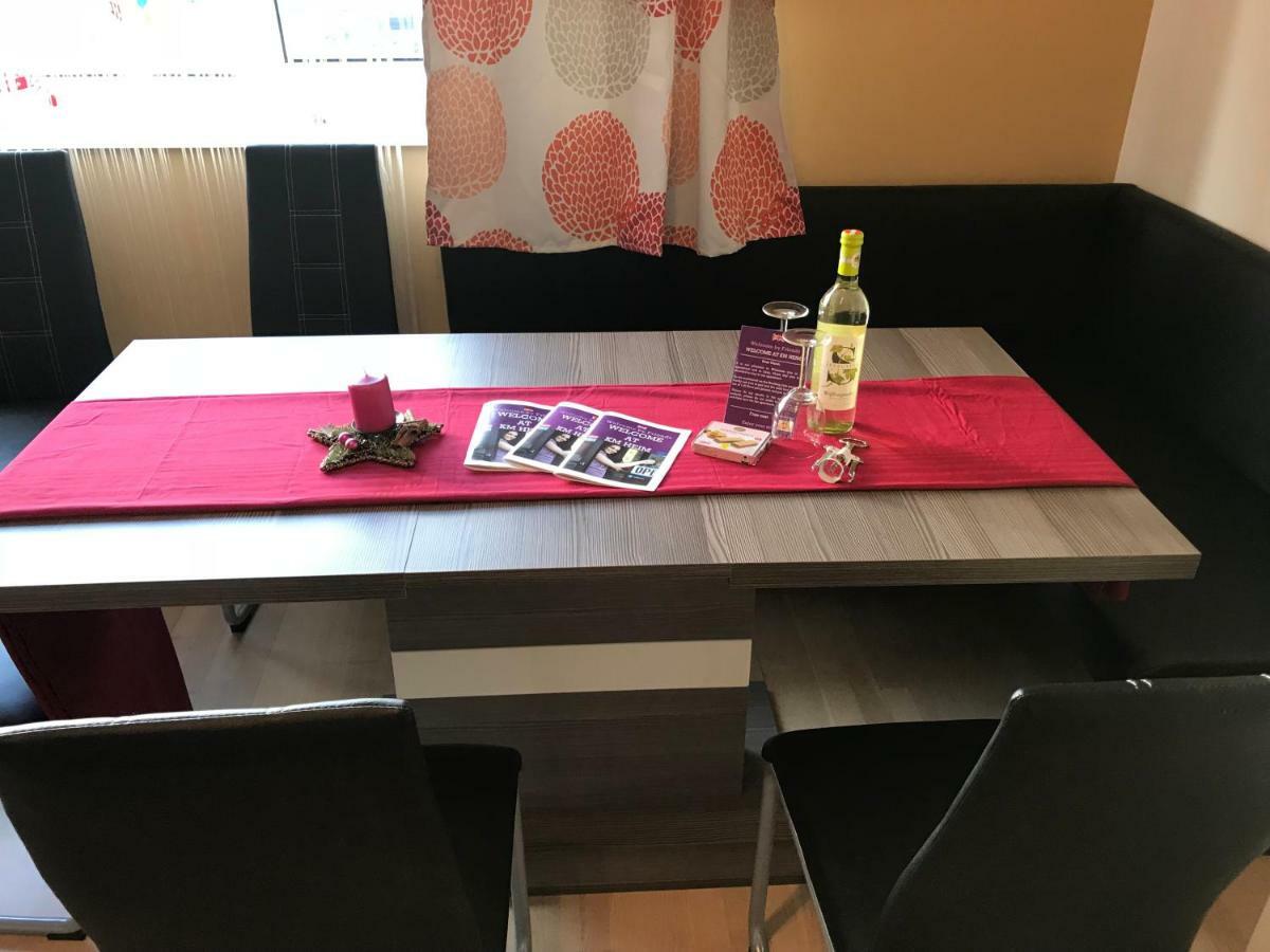 Kmheim, Cozy 103M2 Apartment, With 3 Bedroom And Covered Free Parking Place, Close To City Center Graz Exterior photo