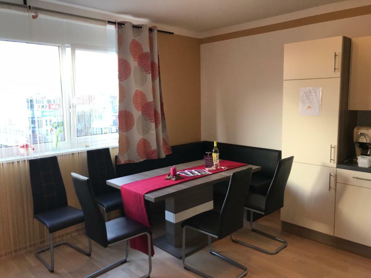 Kmheim, Cozy 103M2 Apartment, With 3 Bedroom And Covered Free Parking Place, Close To City Center Graz Exterior photo