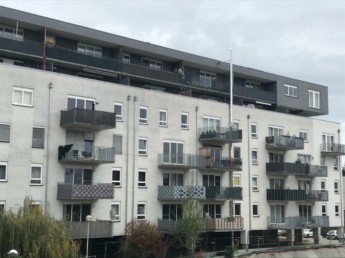 Kmheim, Cozy 103M2 Apartment, With 3 Bedroom And Covered Free Parking Place, Close To City Center Graz Exterior photo